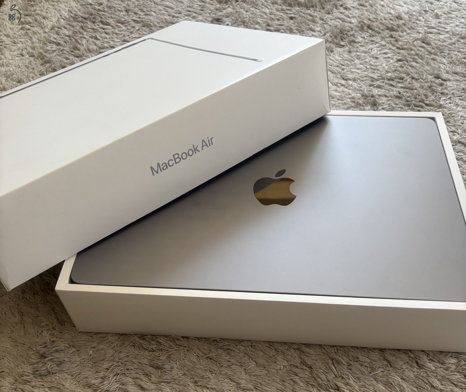 Eladó egy MacBook Air M3 13