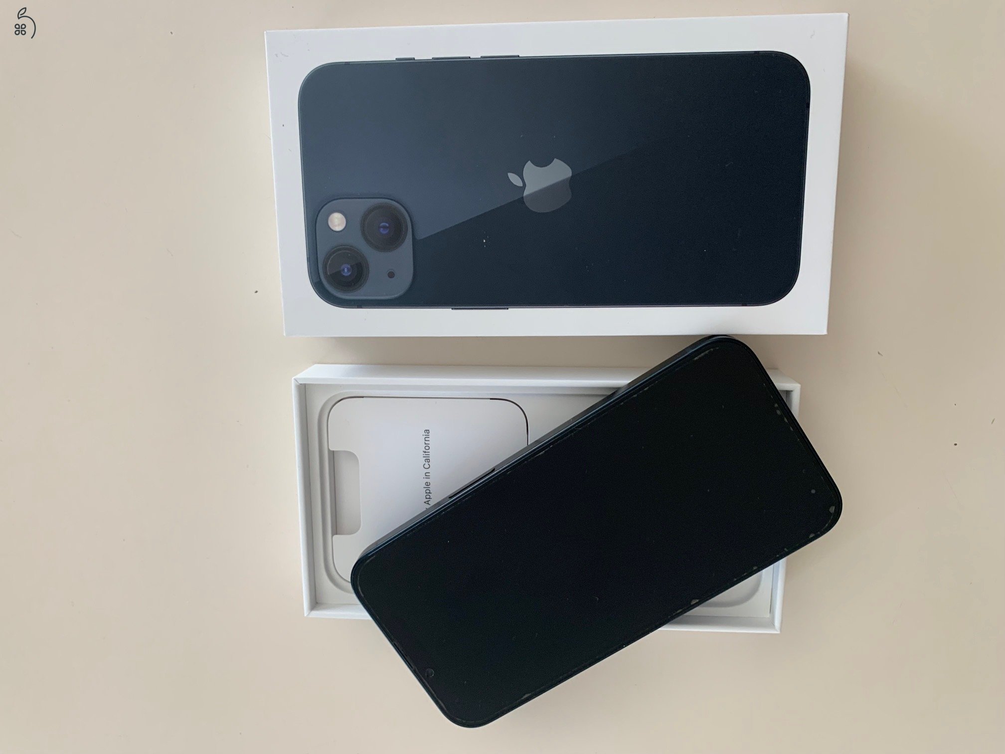 Apple iPhone 13 256GB Midnight (80%-os akku)