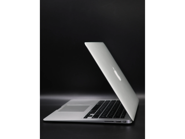 Apple MacBook Air 13″ 2017 i5 128 GB Silver 598% akku - 12 HÓ GARANCIA