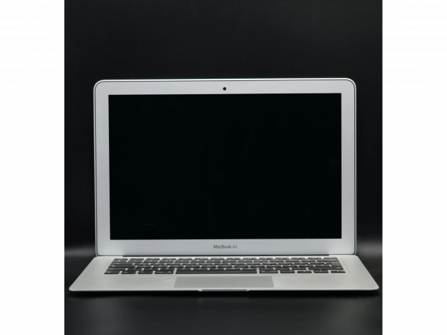 Apple MacBook Air 13″ 2017 i5 128 GB Silver 598% akku - 12 HÓ GARANCIA