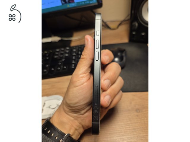 iPhone 17 256 - néhány hetet használt