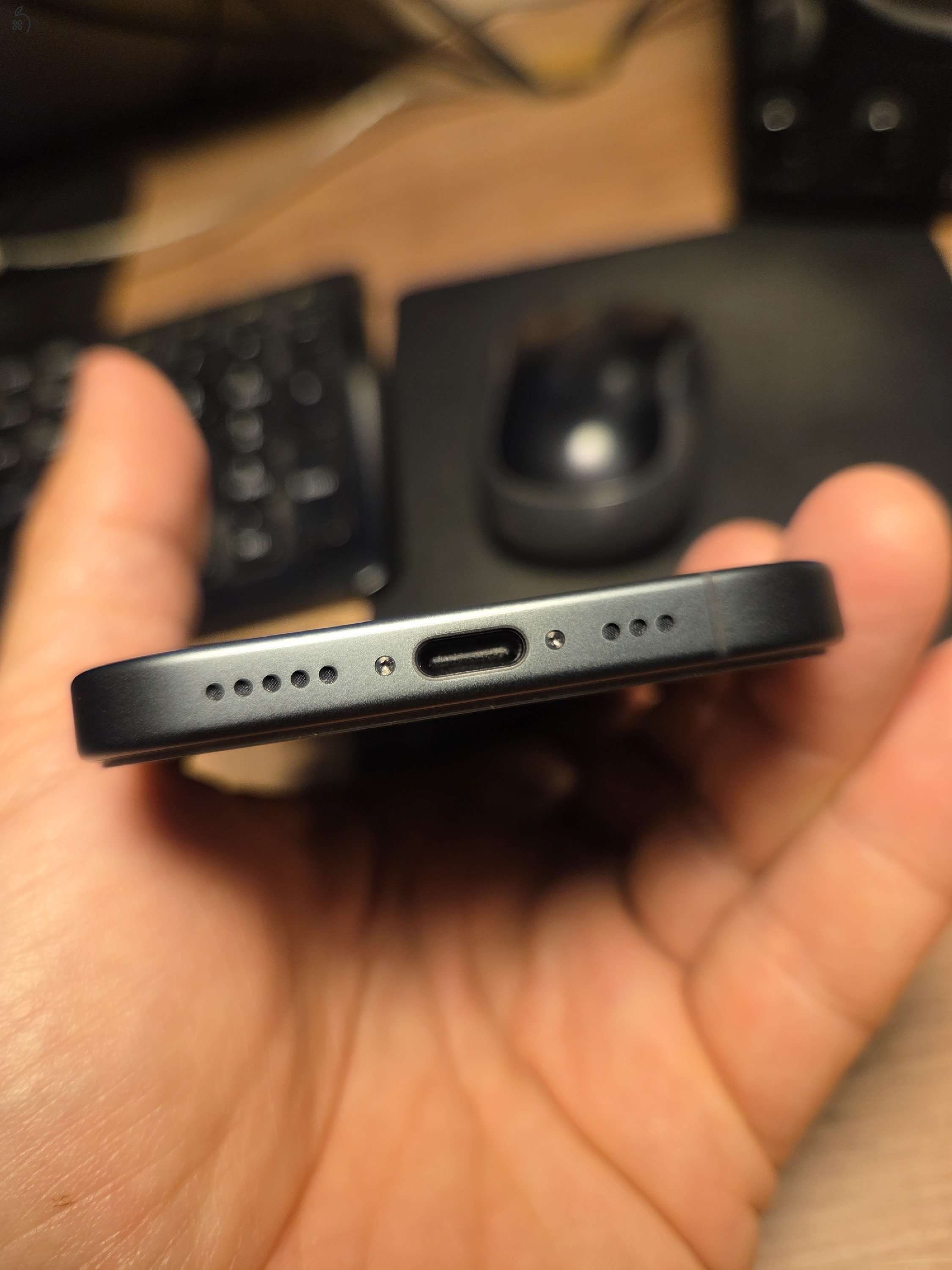 iPhone 17 256 - néhány hetet használt