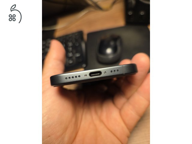 iPhone 17 256 - néhány hetet használt