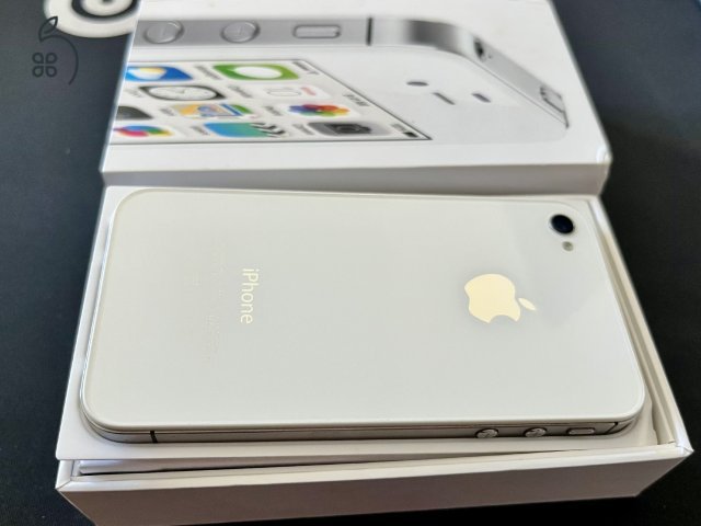 iPhone 4s 8GB Fehér – Gyűjtői állapot, minden gyári tartozékkal!