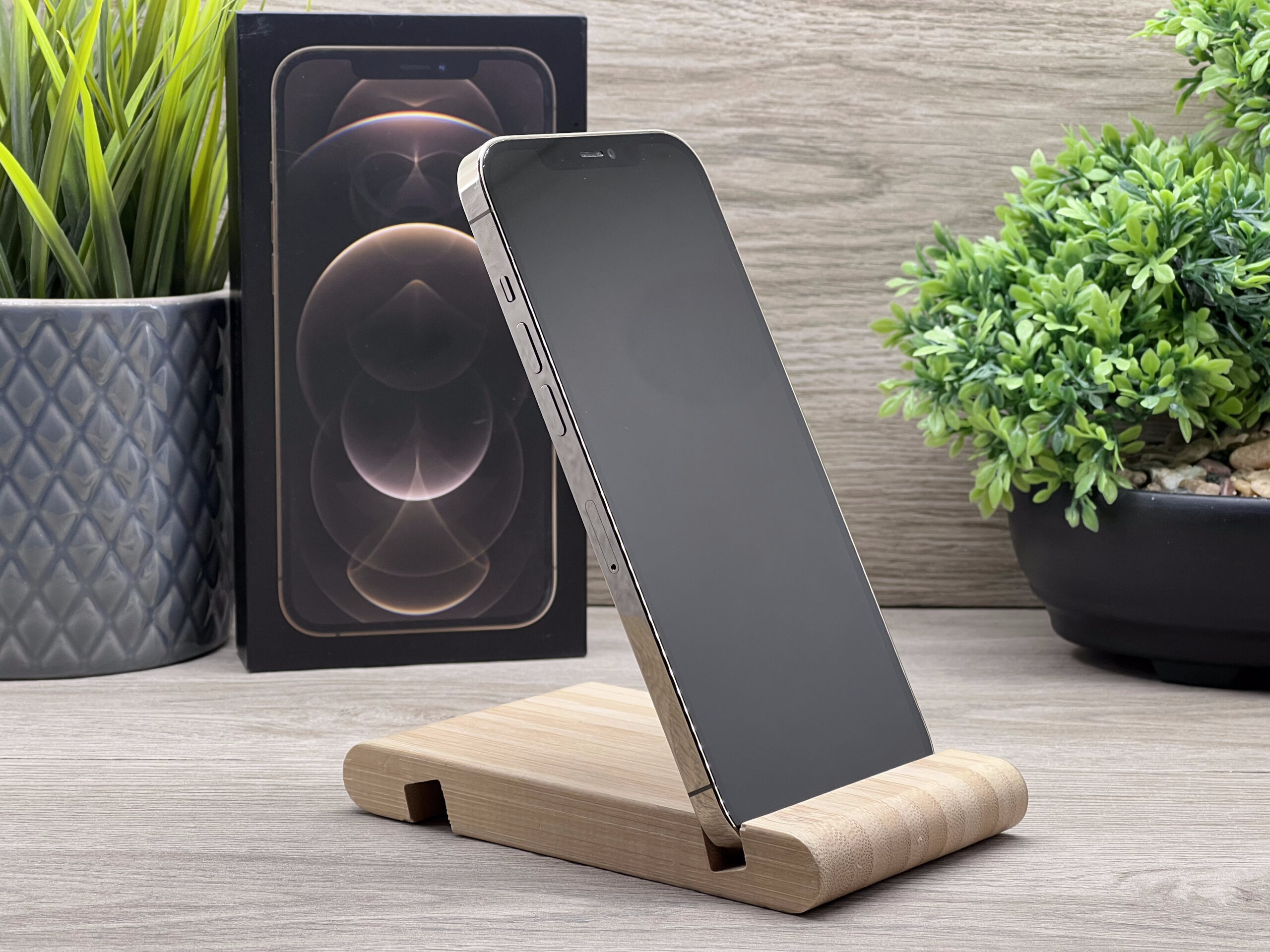 Hibátlan iPhone 12 Pro Max Gold 128GB 2 ÉV Garanciával 92%