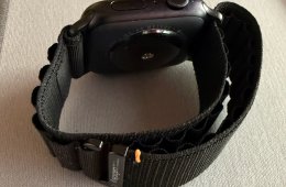 Apple Watch SE3 fekete