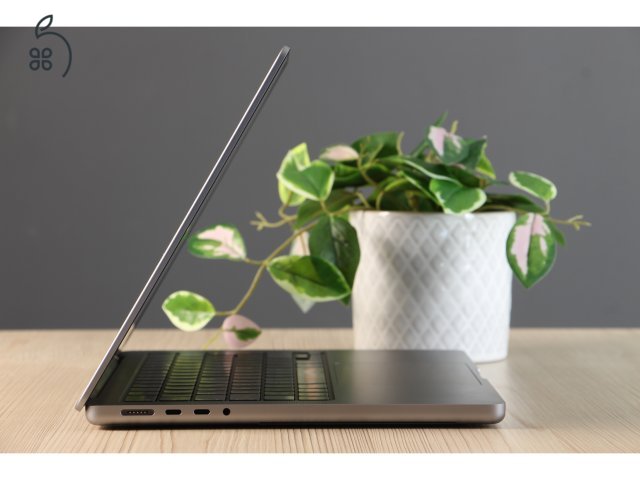 Apple Macbook Pro 14