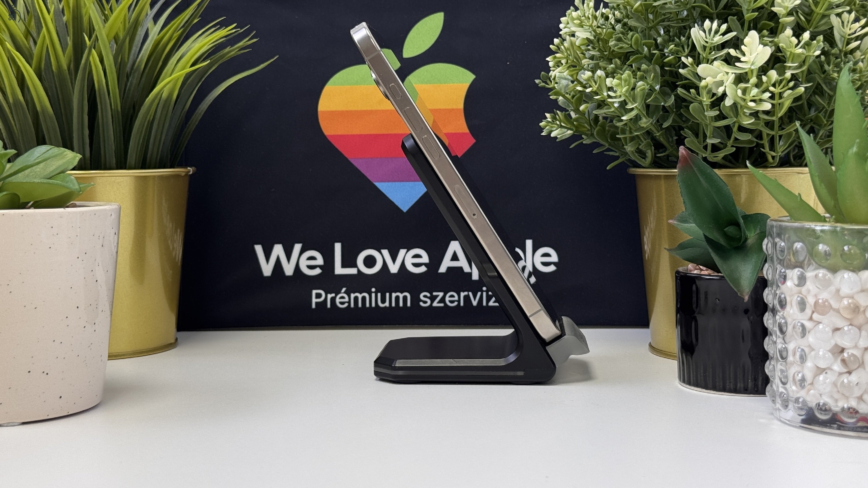 iPhone 16 Pro Max 1TB Natúr Titán, Független - Számla, 1ÉV Garancia