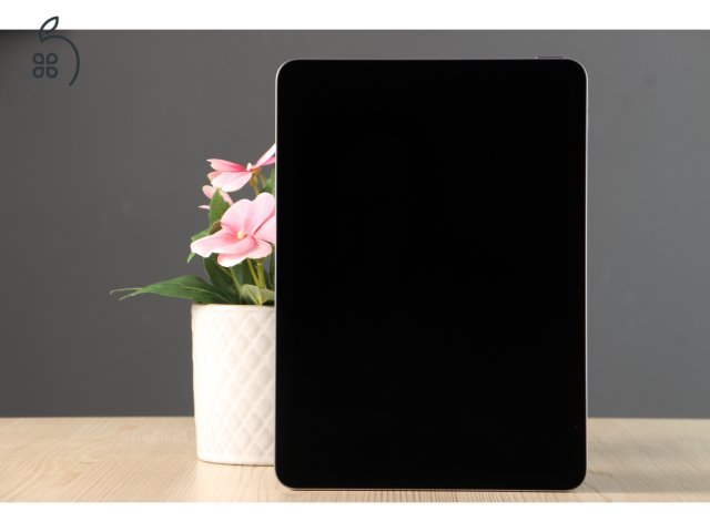 IPAD AIR 11” M3 – SZUPER ÚJSZERŰ ÁLLAPOT, ERŐ, AMI ÉVEKIG KISZOLGÁL