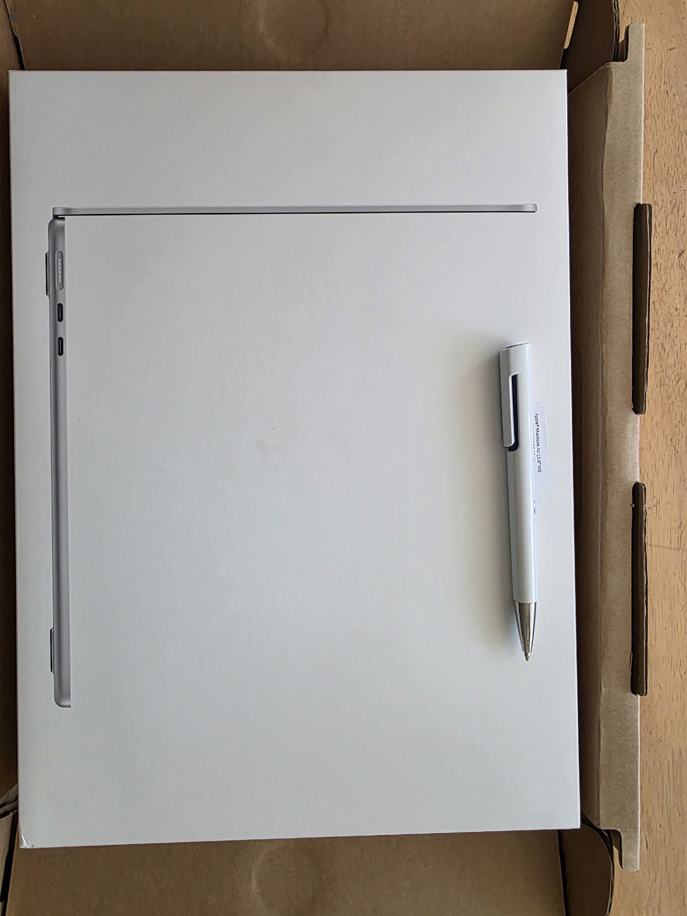 Macbook air M5 13,6