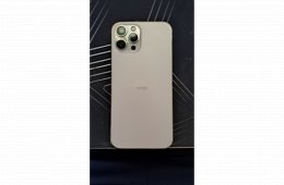 iPhone 12 Pro Max 95% akku, Face ID működik