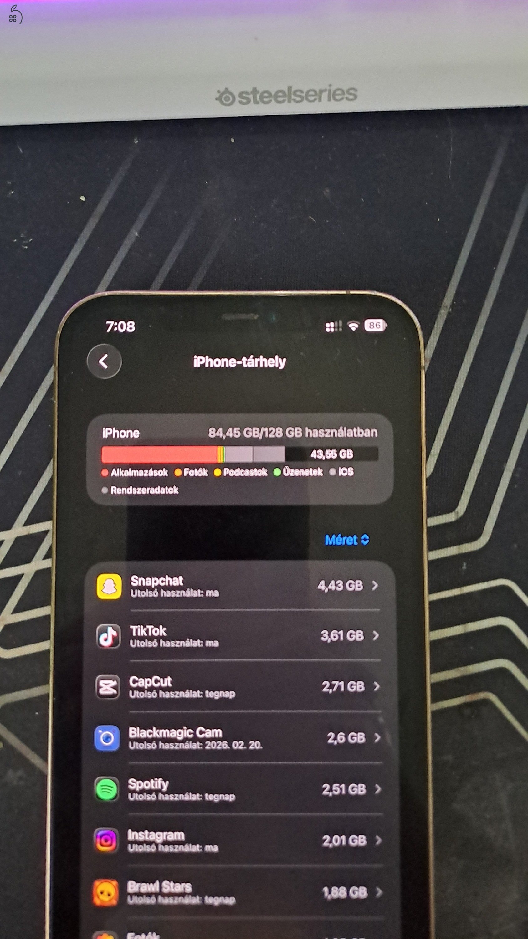 iPhone 12 Pro Max 95% akku, Face ID működik