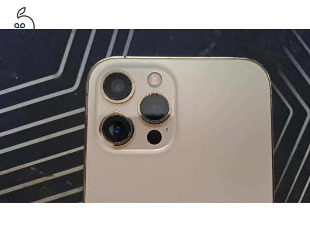 iPhone 12 Pro Max 95% akku, Face ID működik