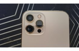 iPhone 12 Pro Max 95% akku, Face ID működik