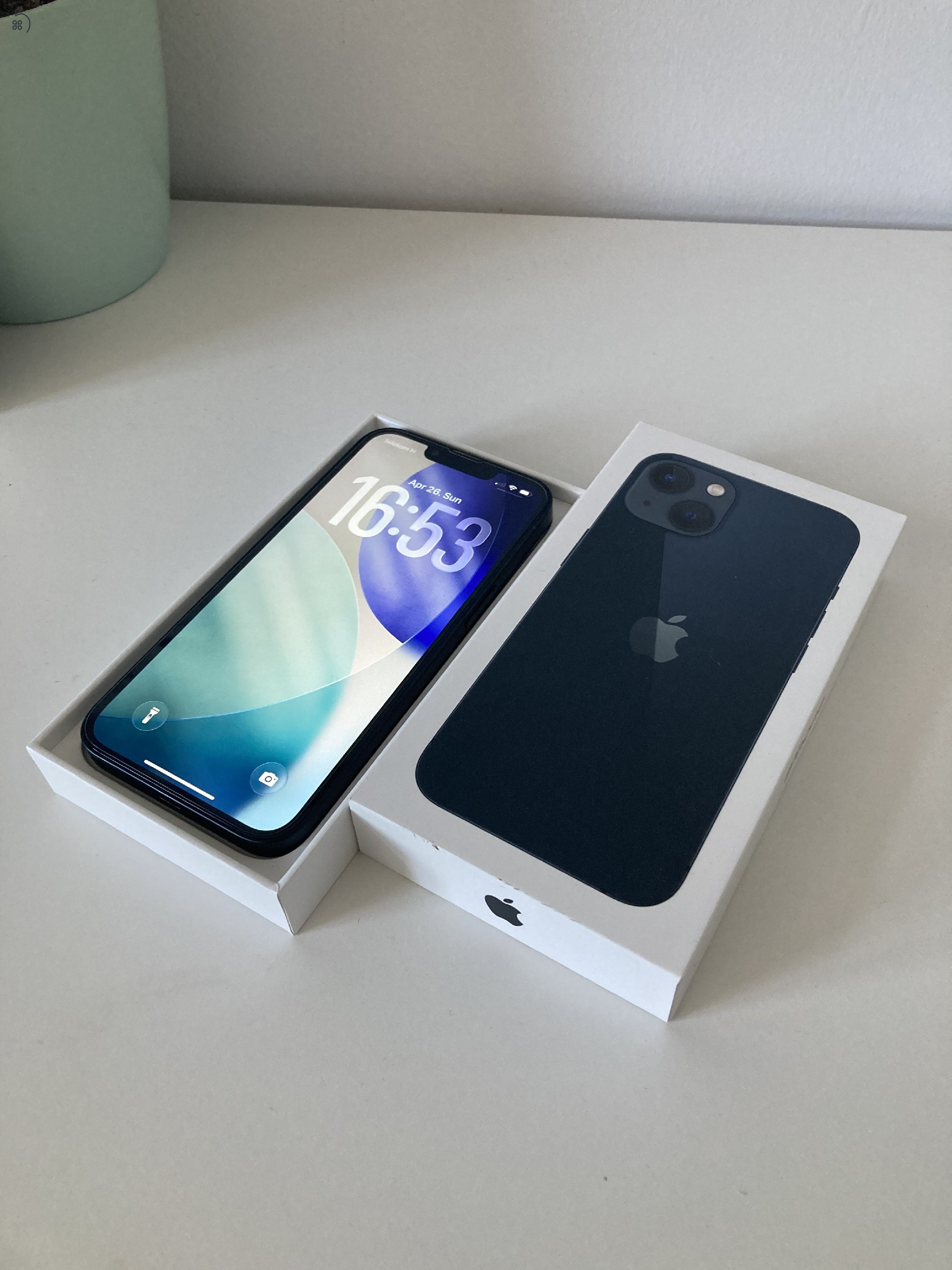 iPhone 13 (fekete - 128GB)