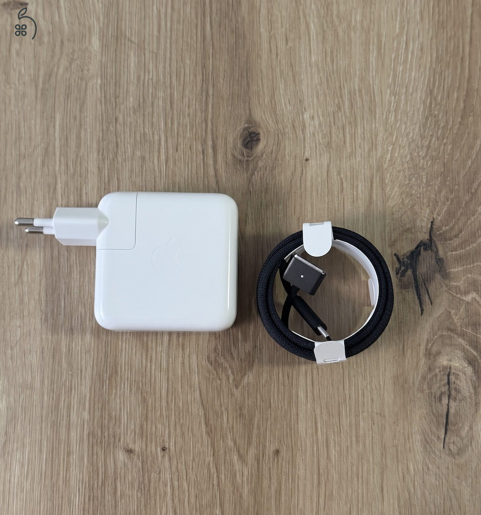 Apple 70 wattos USB C hálózati adapter & USB C MagSafe 3 kábel (2 m)