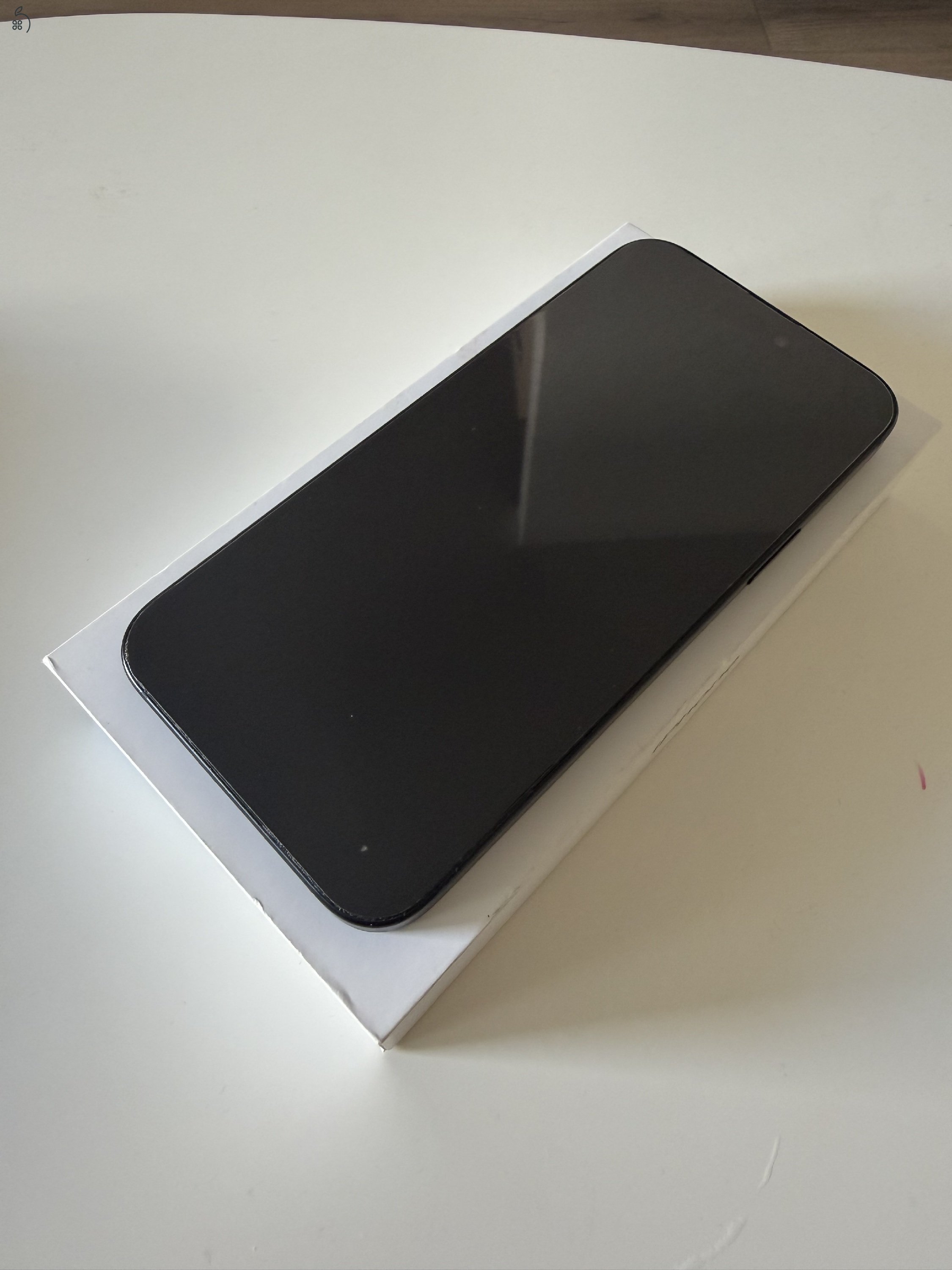 iPhone 15 Plus 256GB fekete – független – 87% akku – szép állapot