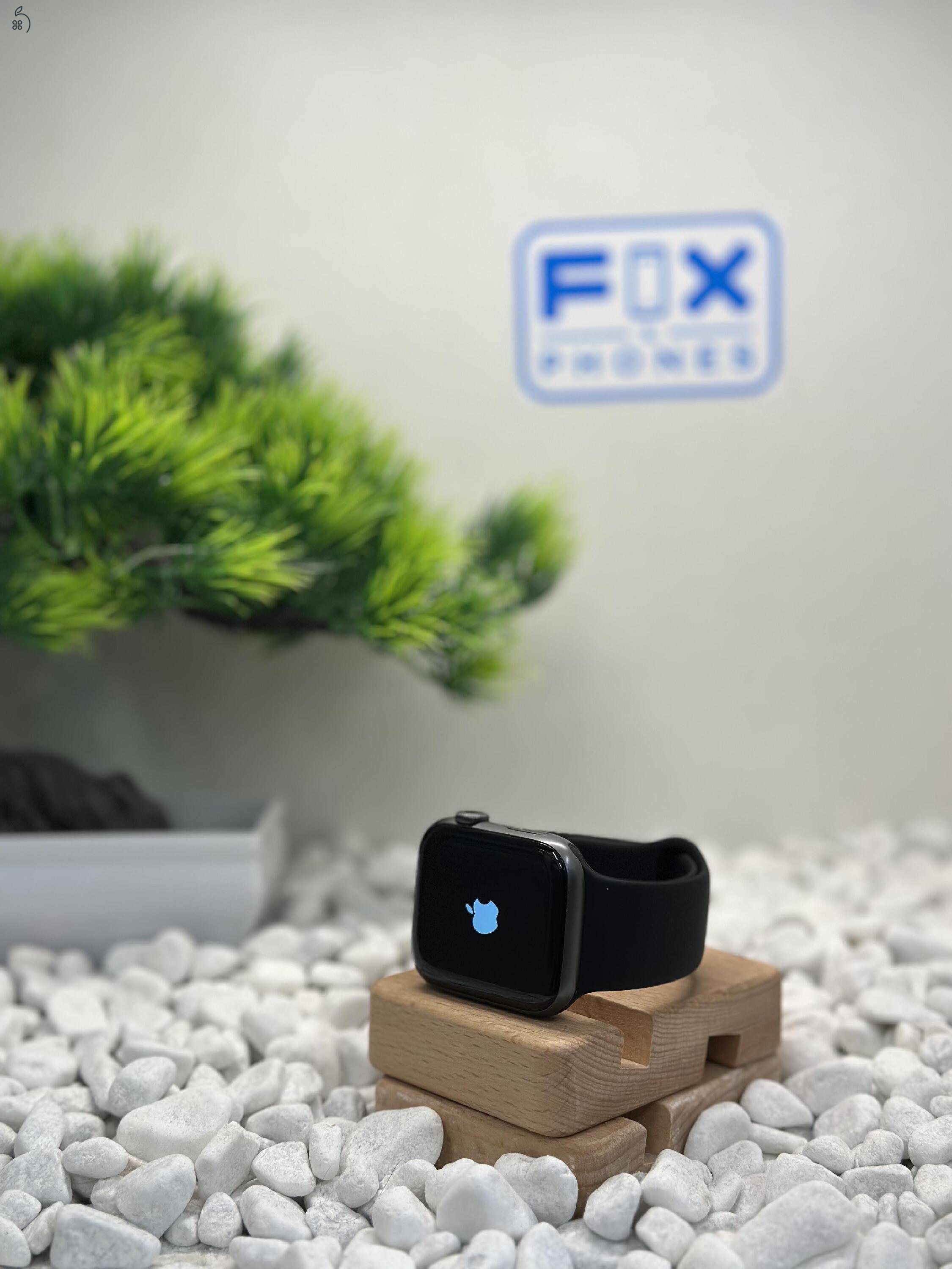 Series 4 44mm GPS 100% akkumulátor Megkímélt állapot