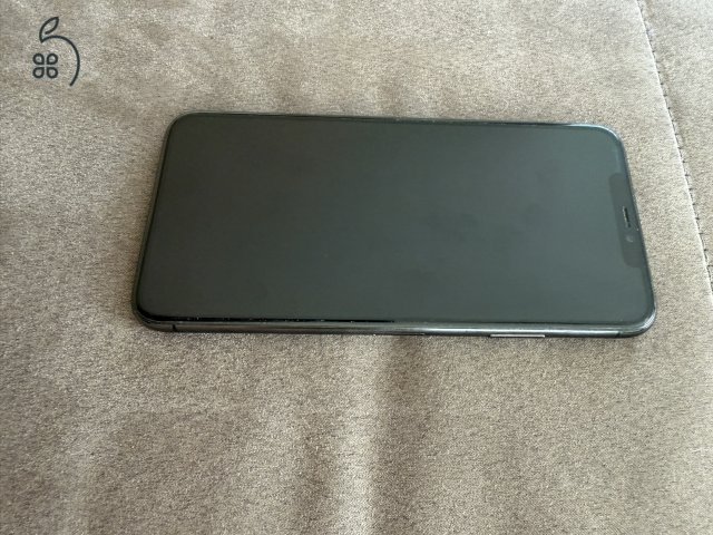 Iphone 11 pro max  256 gb, tokokkal, fóliákkal