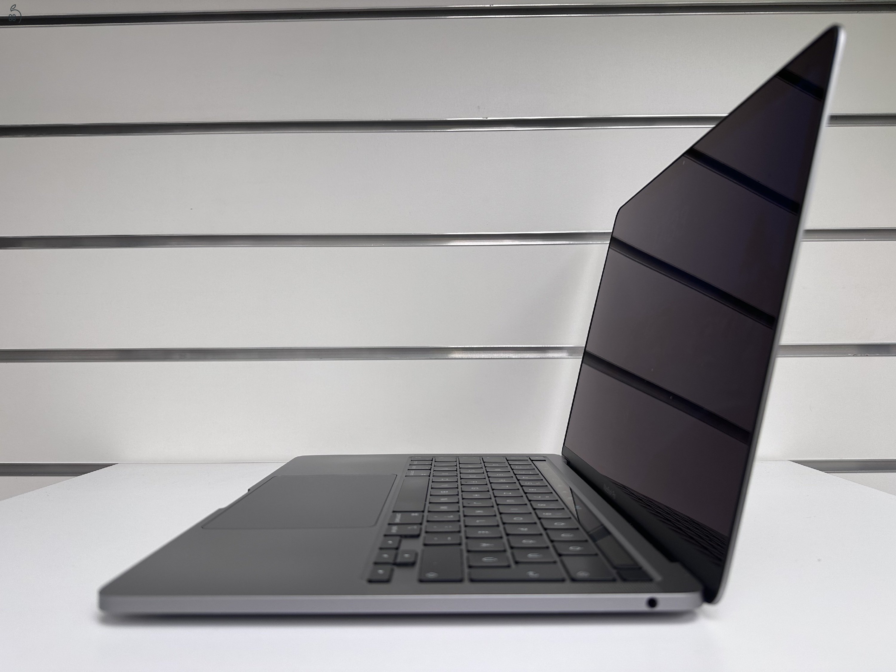 Üzletből, garanciával, Macbook Pro Retina 13