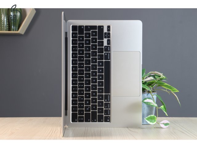  Apple Macbook Air 13