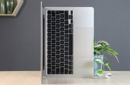  Apple Macbook Air 13