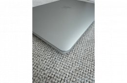Apple MacBook Pro 13