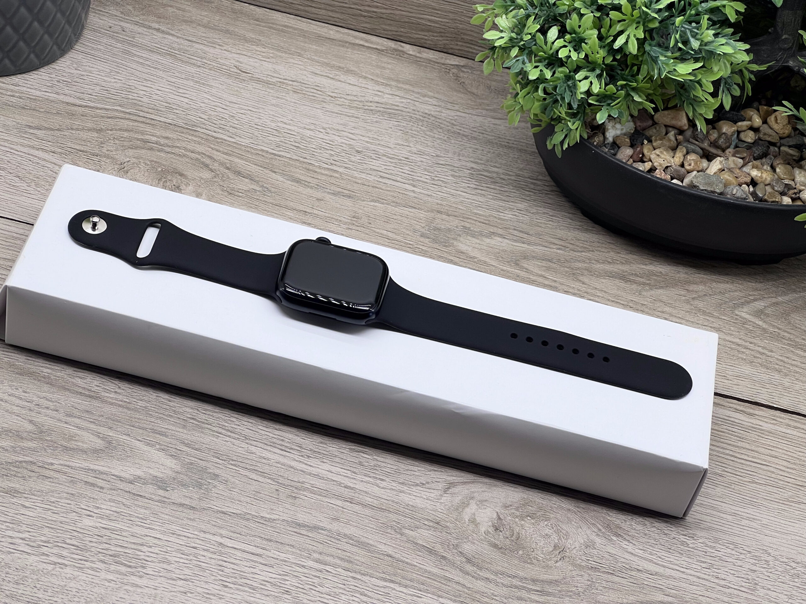 Apple Watch S8 Midnight 45mm CELL 2 ÉV Garanciával 93%