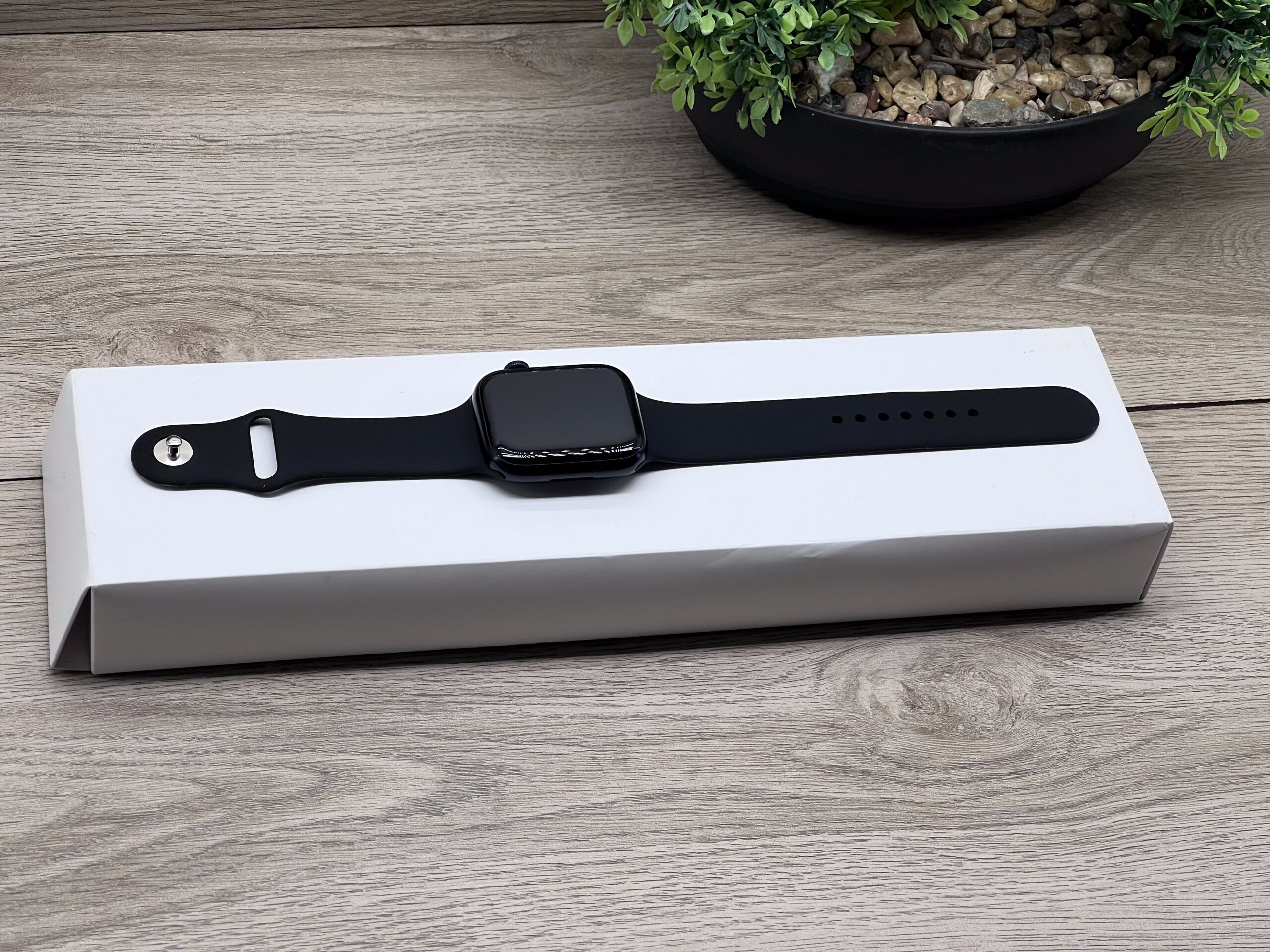 Apple Watch S8 Midnight 45mm CELL 2 ÉV Garanciával 93%