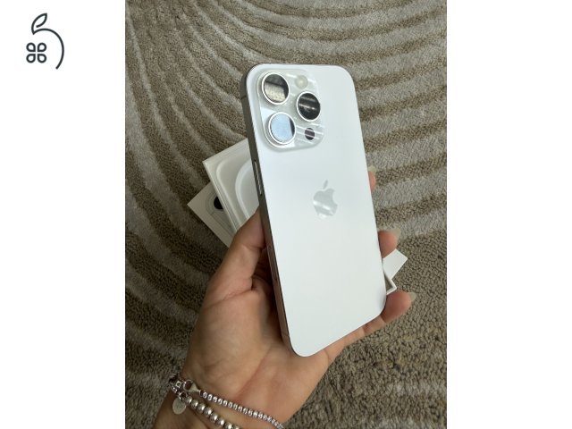 Eladó iPhone 16 Pro (128 GB)