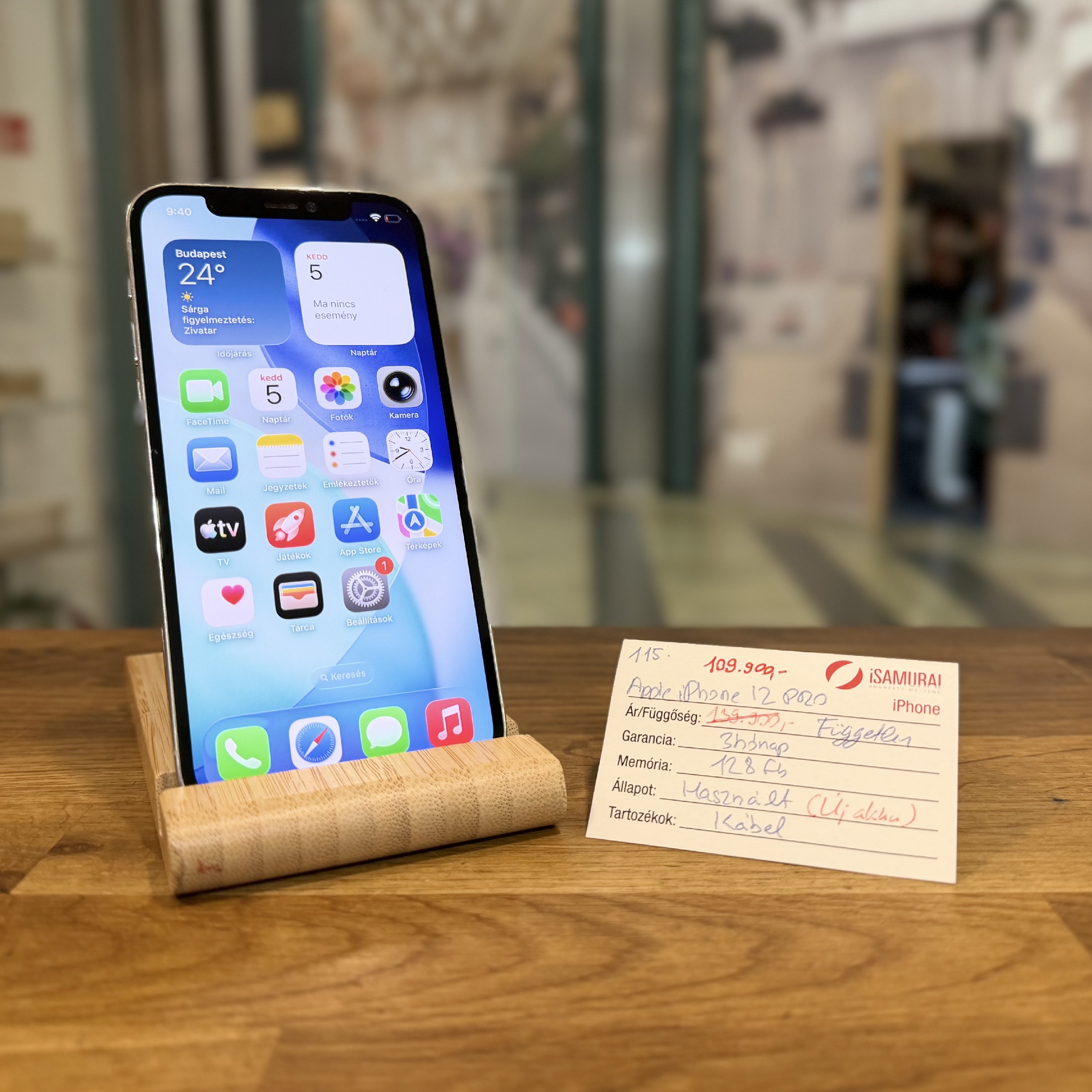 Apple iPhone 12 Pro - 128GB - Silver - 100% akku (115.)