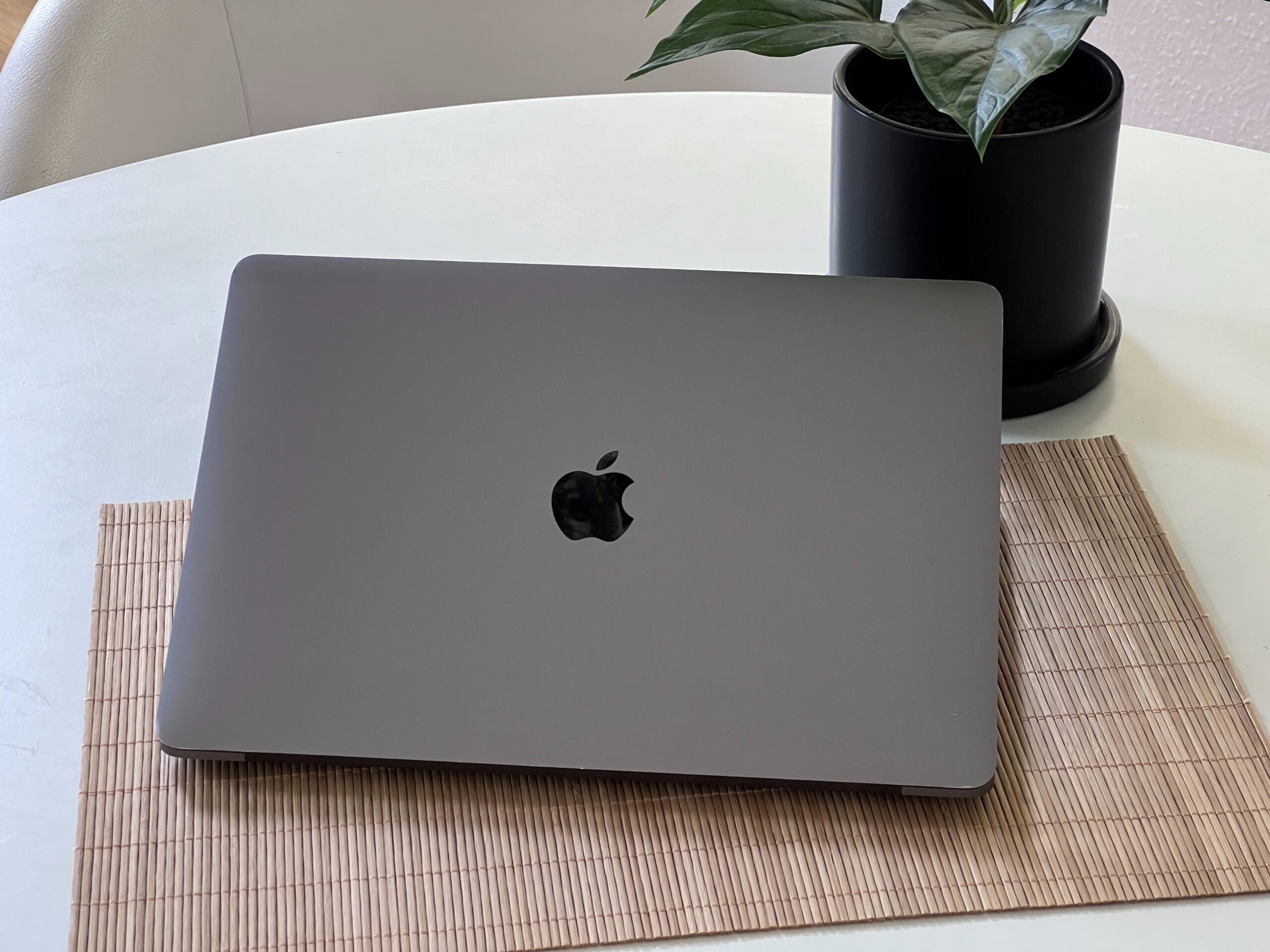 MacBook Air 2020 M1 13” 256GB 8GB 2 ÉV Garanciával