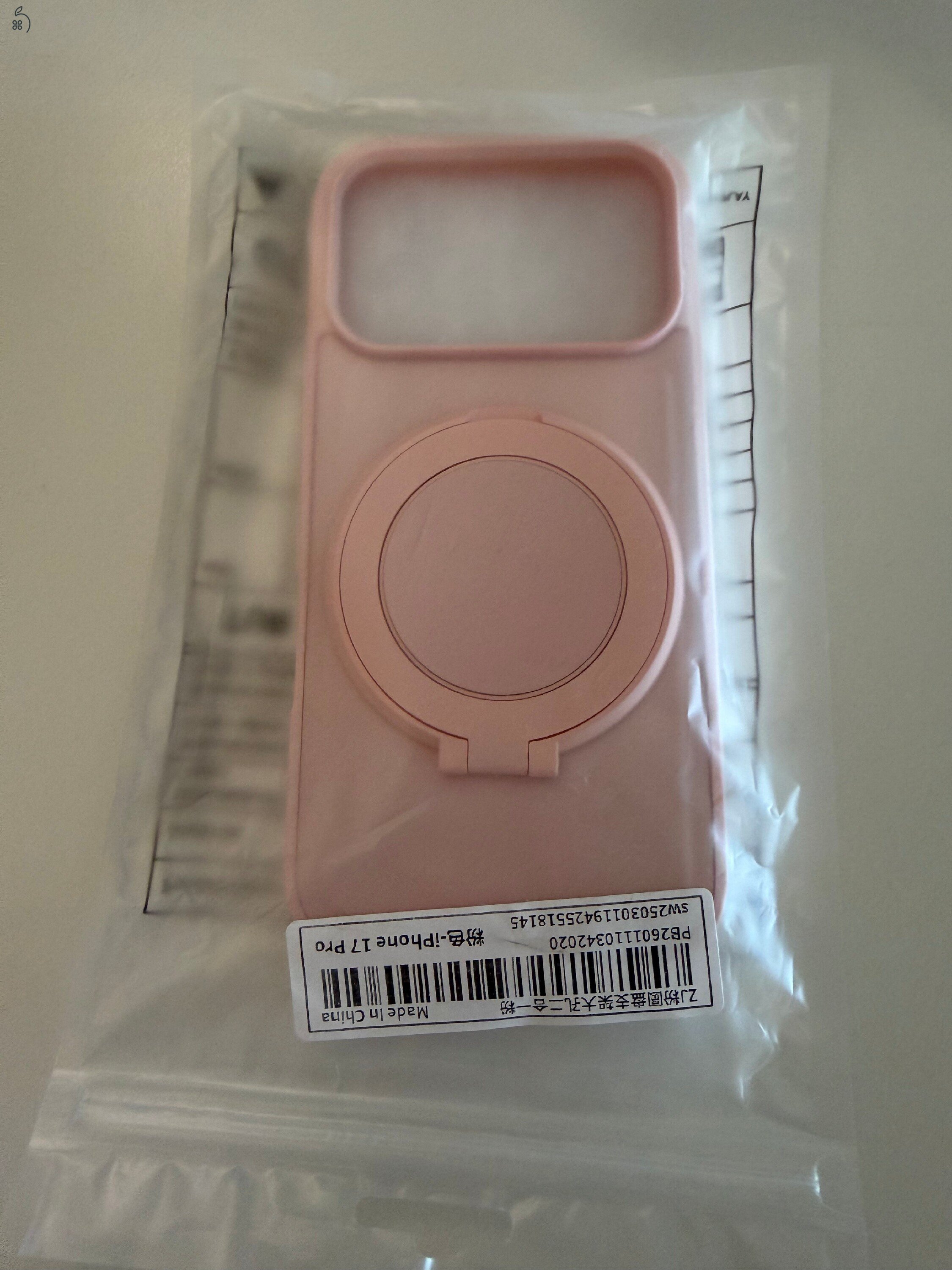 iPhone 17 tok antik fehér és rózsaszín