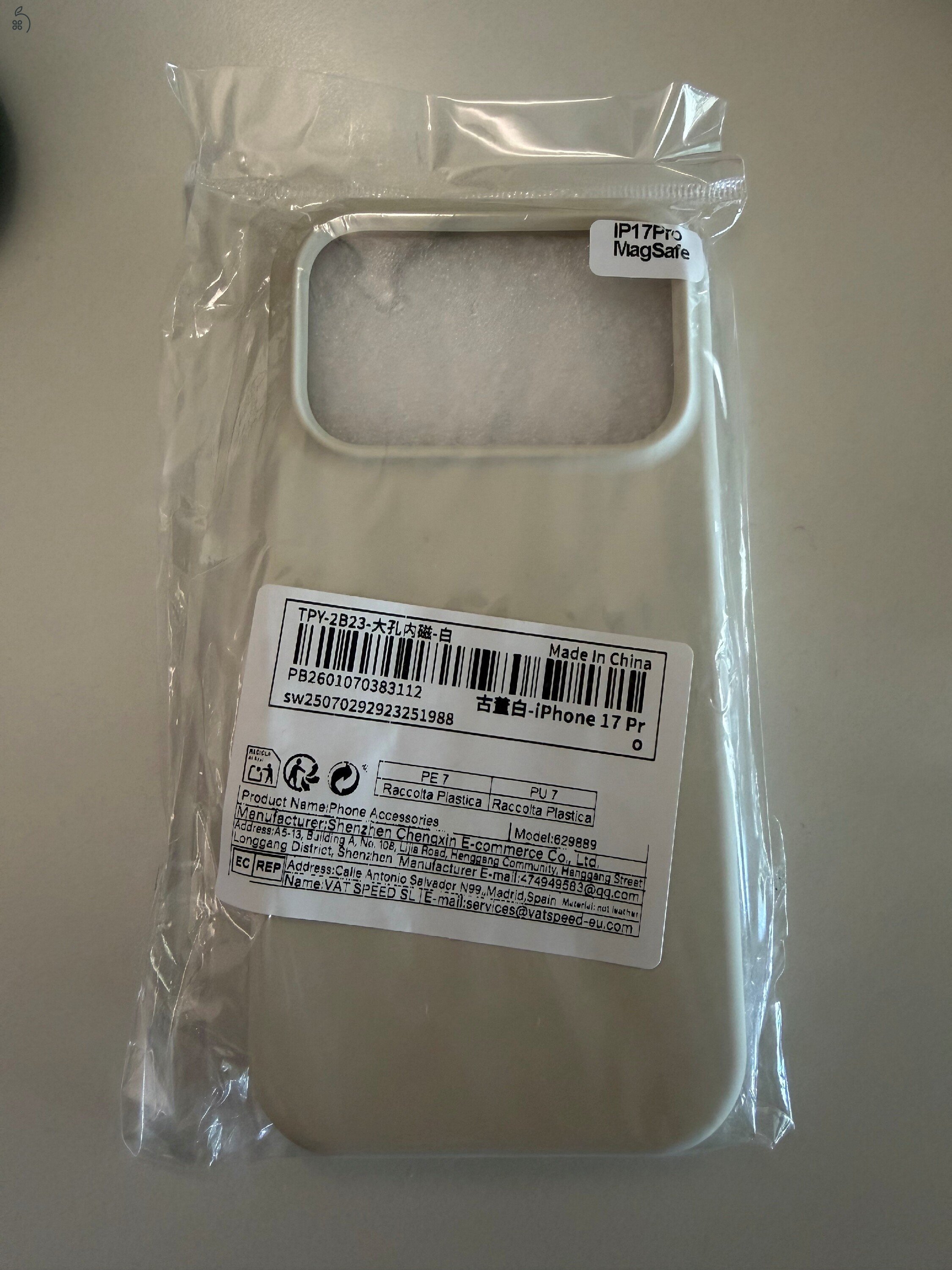 iPhone 17 tok antik fehér és rózsaszín