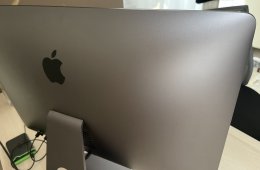 Apple iMac Pro 2017-es.  CPU: Intel Xeon 3.2Ghz ( 8 mag) RAM: 32GB SSD: 1TB/ Ati Radeon Vega 56 - 8GB