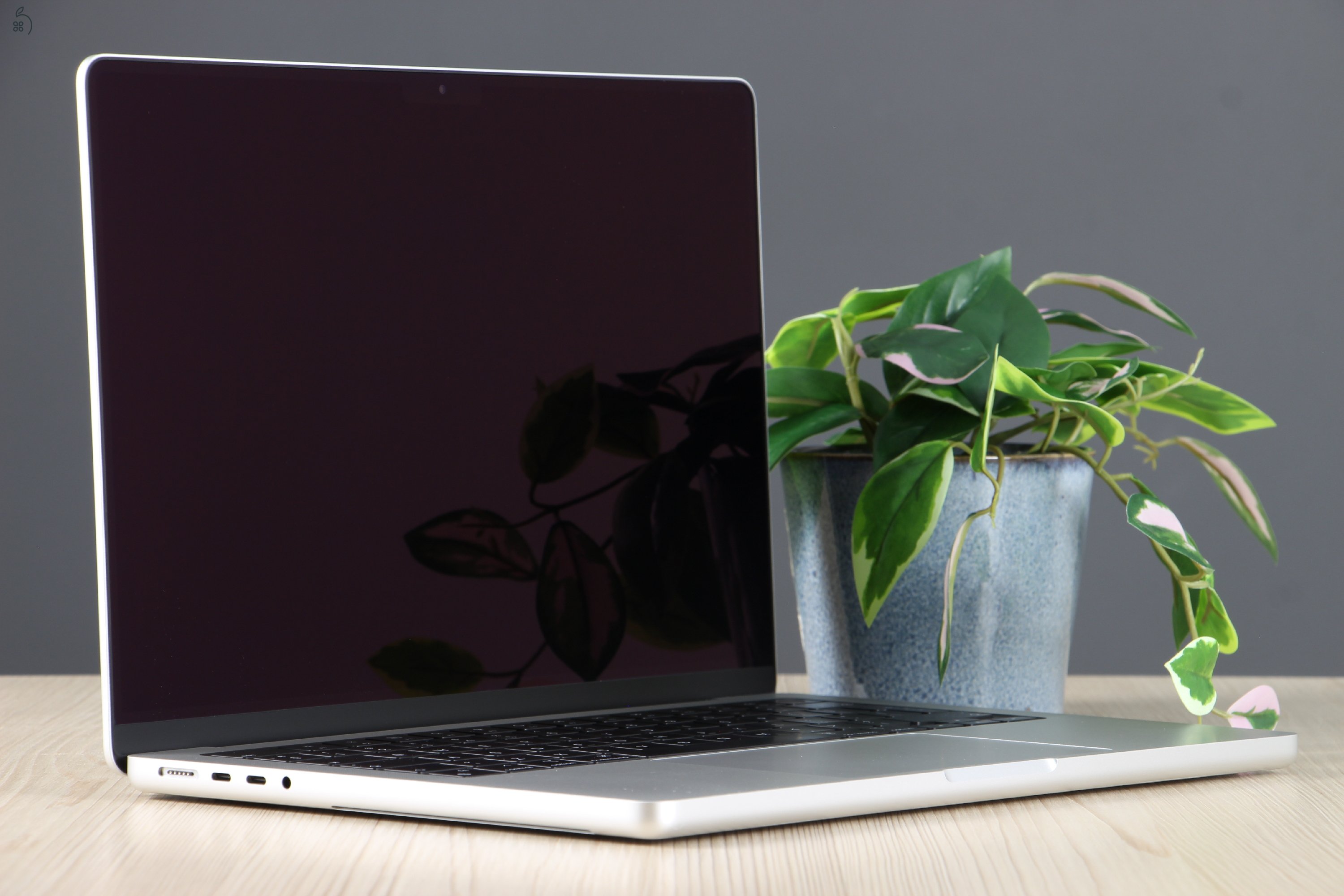 Újszerű Apple Macbook Pro 14