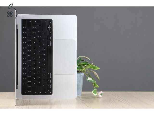 Újszerű Apple Macbook Pro 14