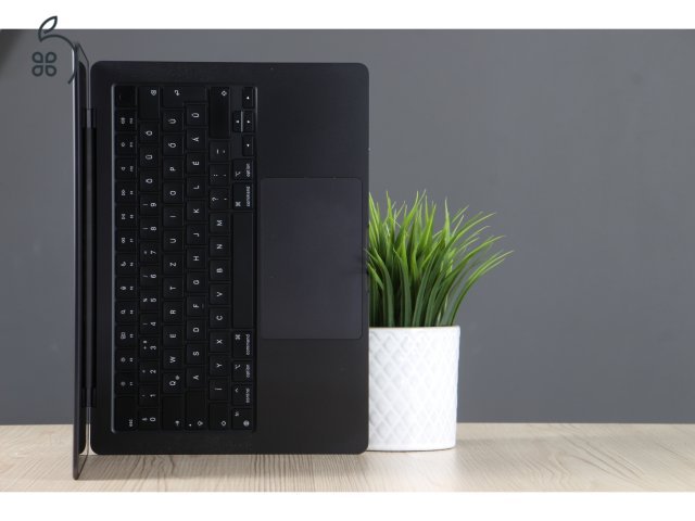 Újszerű Apple Macbook Pro 14