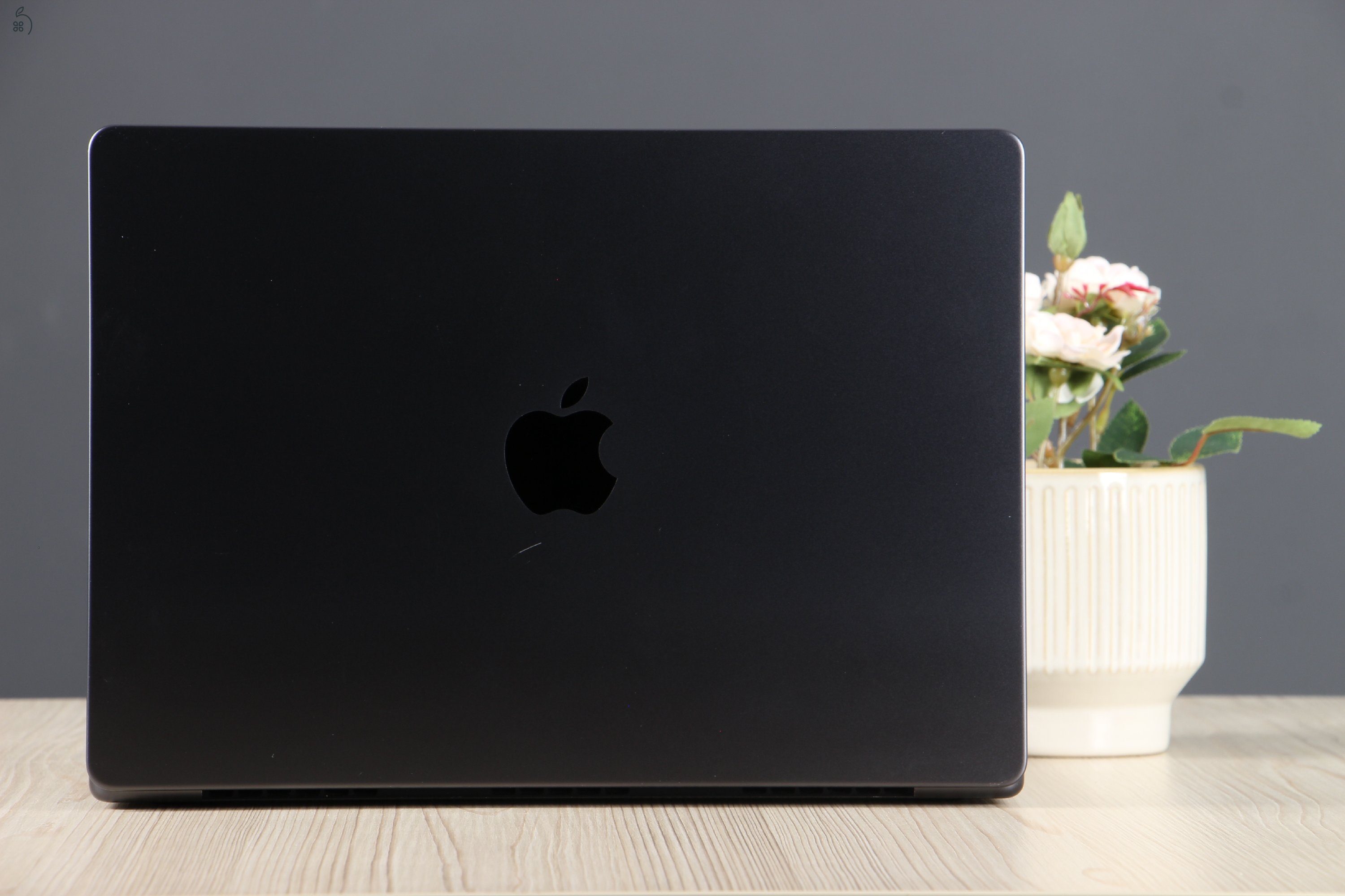 Apple Macbook Pro 14