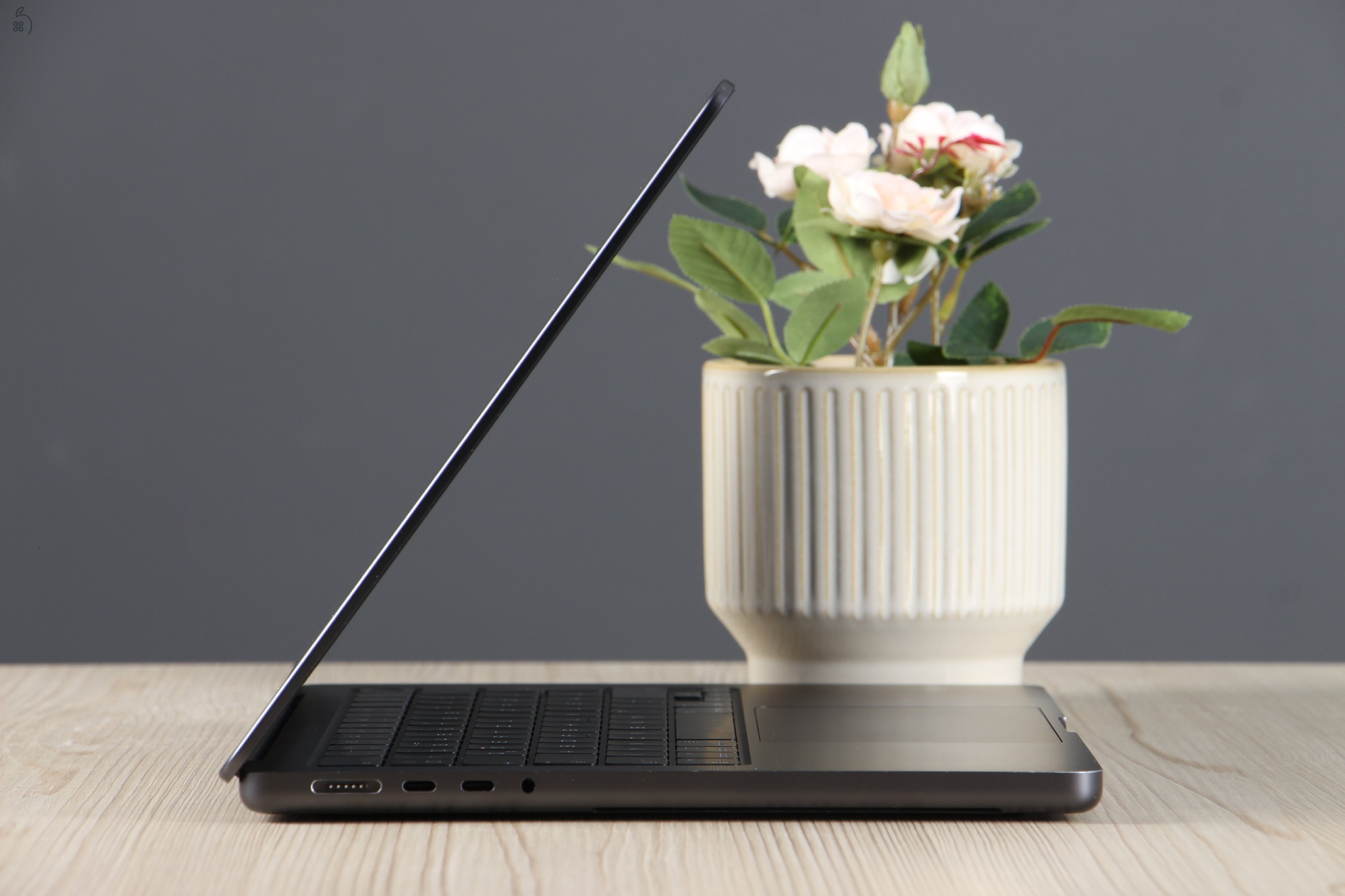 Apple Macbook Pro 14