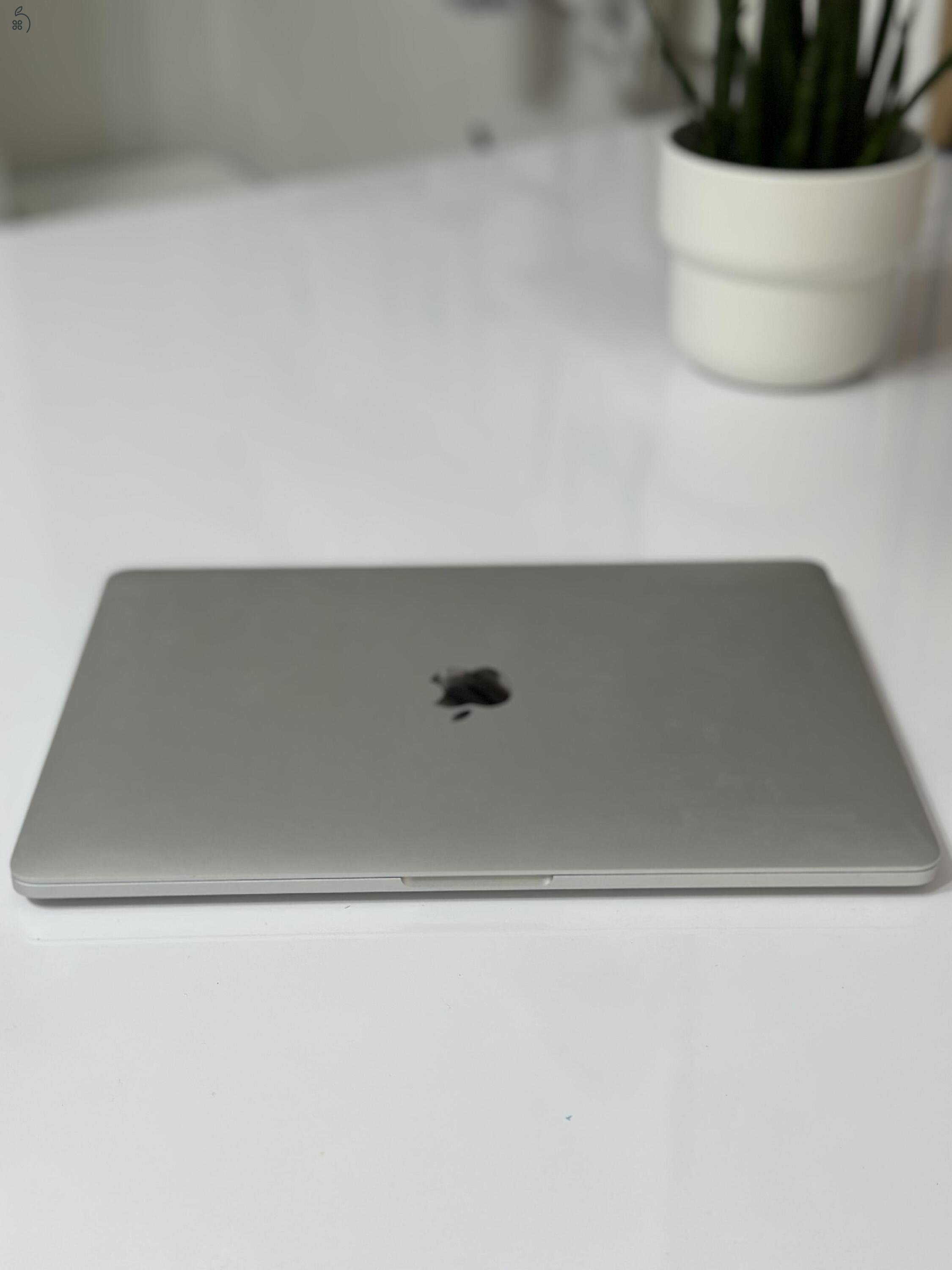 MacBook Pro 13