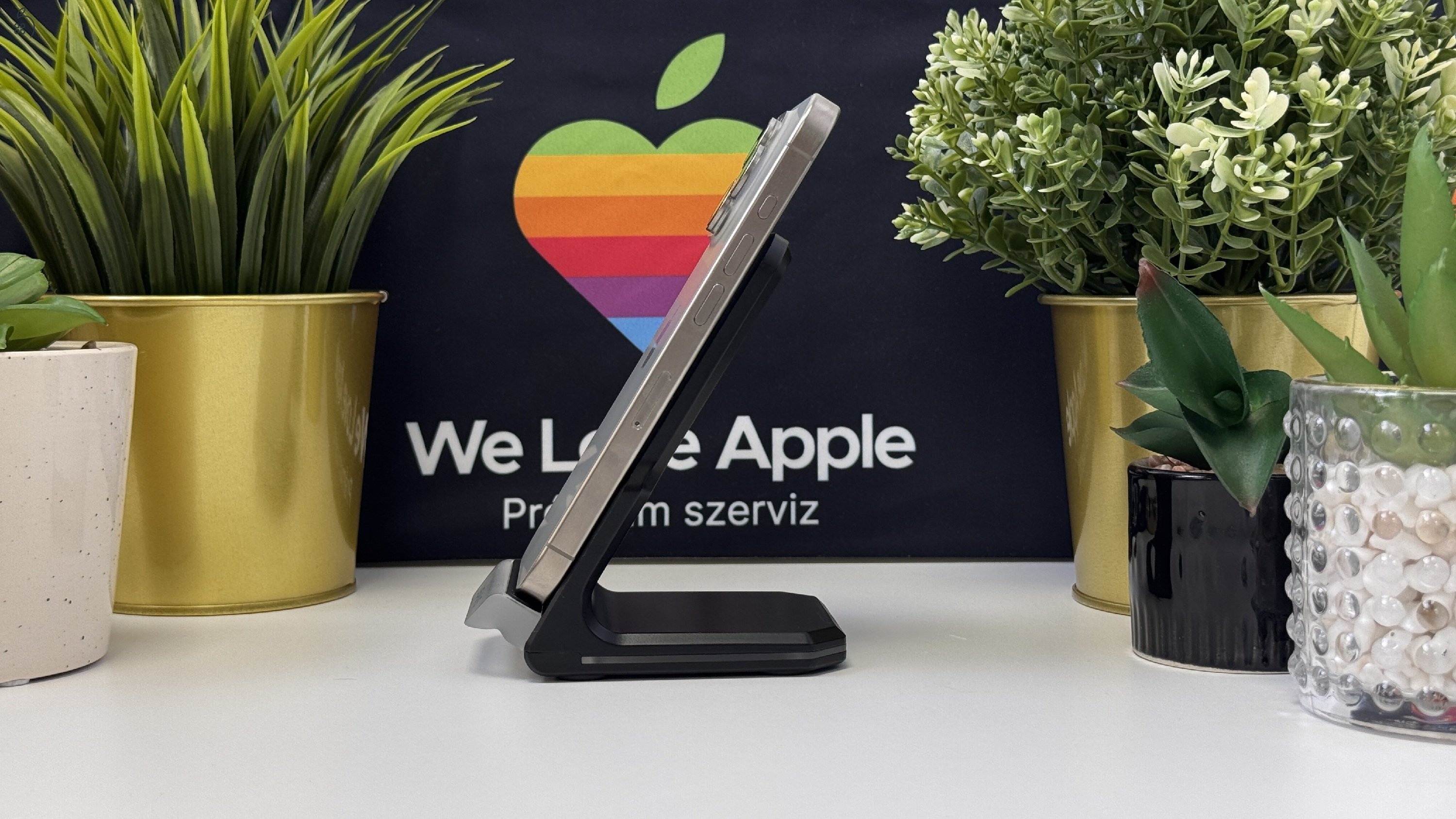 iPhone 15 Pro 128GB Natúr Titán, Független - Számla, 1ÉV Garancia