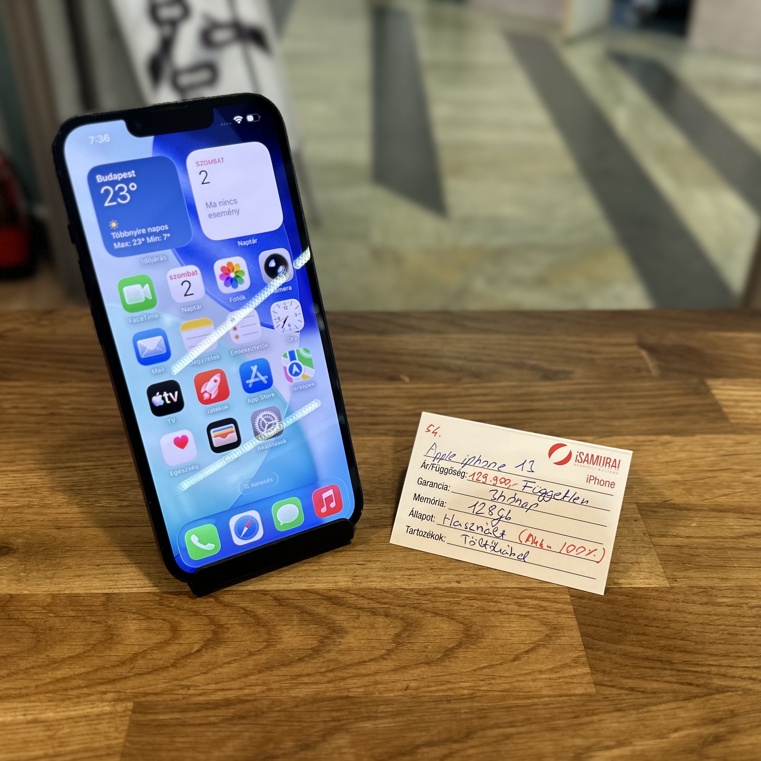 Apple iPhone 13 - 128GB - fekete - 100% akku (54.)