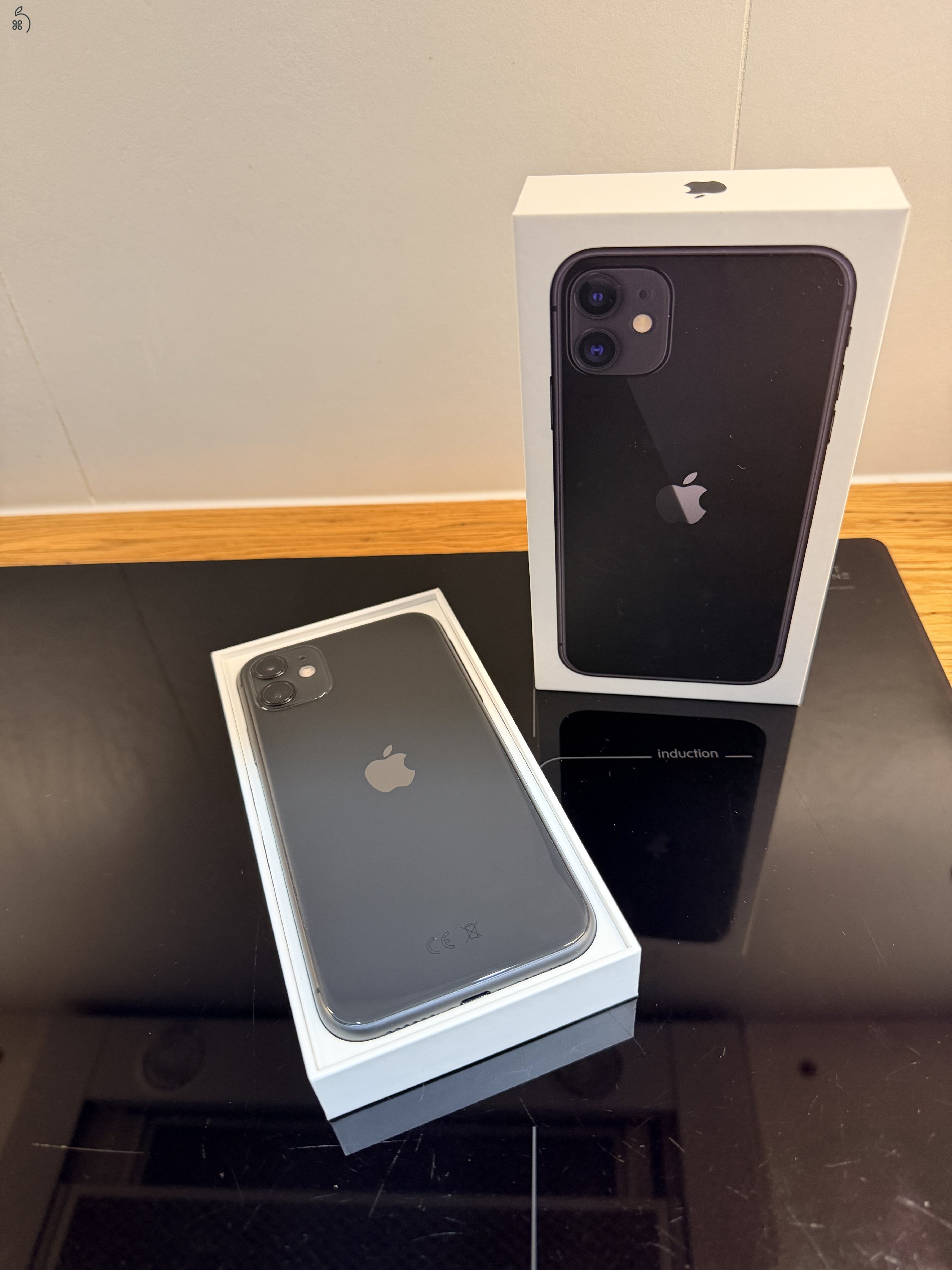 Apple iPhone 11 64 GB | fekete | kártyafüggetlen | magyar