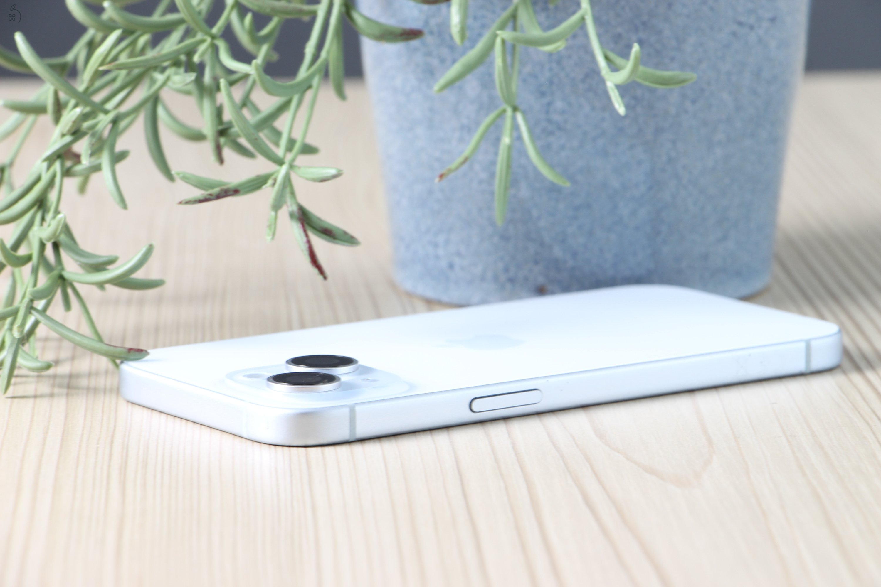 Apple iPhone 15 128GB kék B US-8026