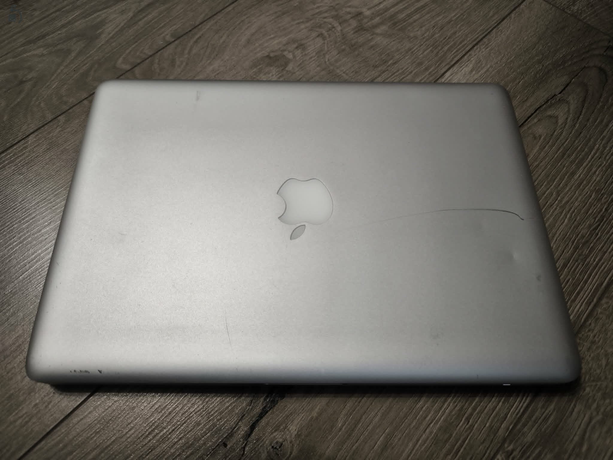 Apple MacBook Pro 13” Mid 2012 i7 / 12GB RAM / SSD