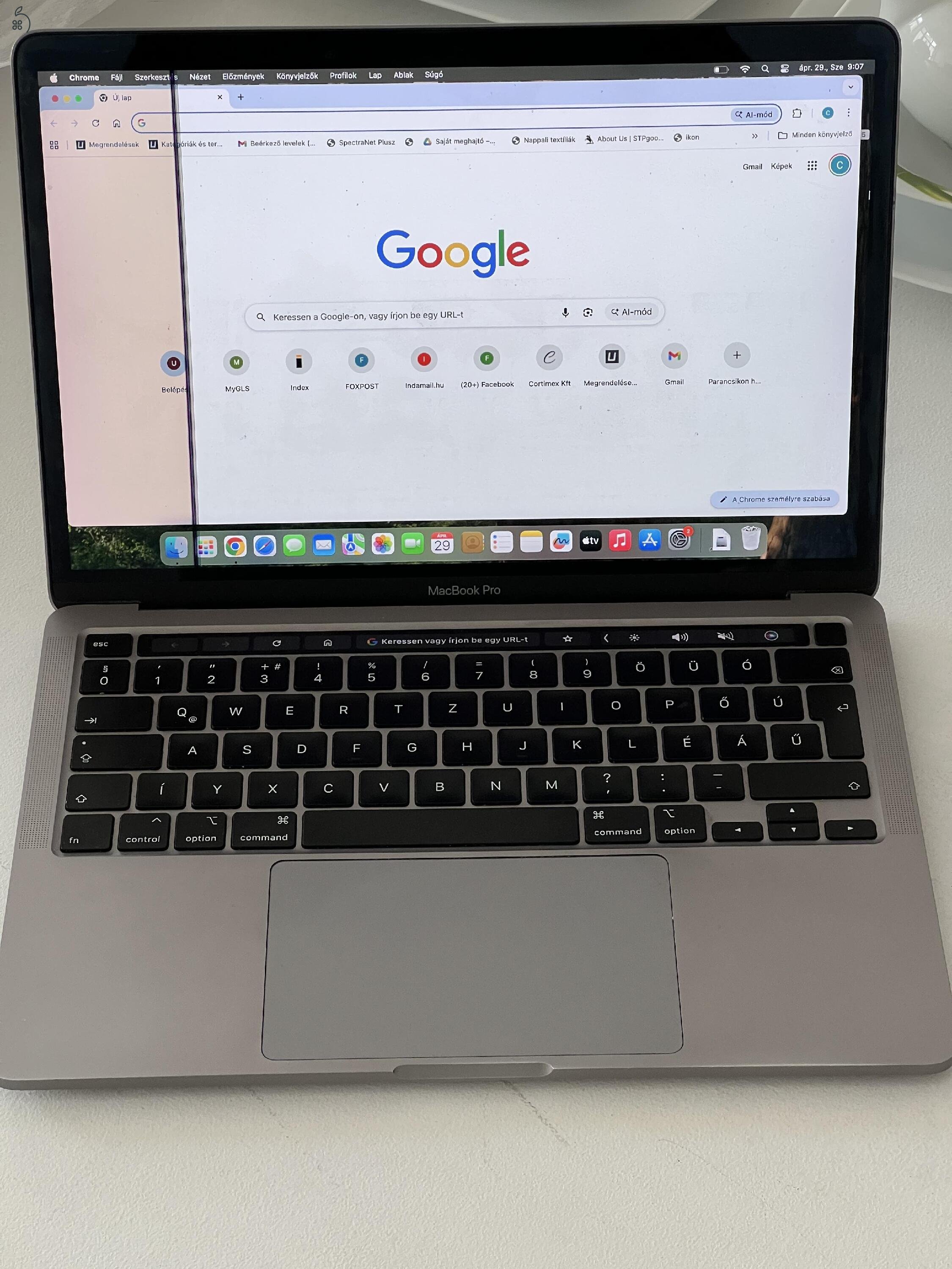 MacBook Pro 13 Touch Bar/QC i5 1.4GHz/16GB/256GB SSD/Intel Iris Plus Graphics 645/Space Grey - HUN KB