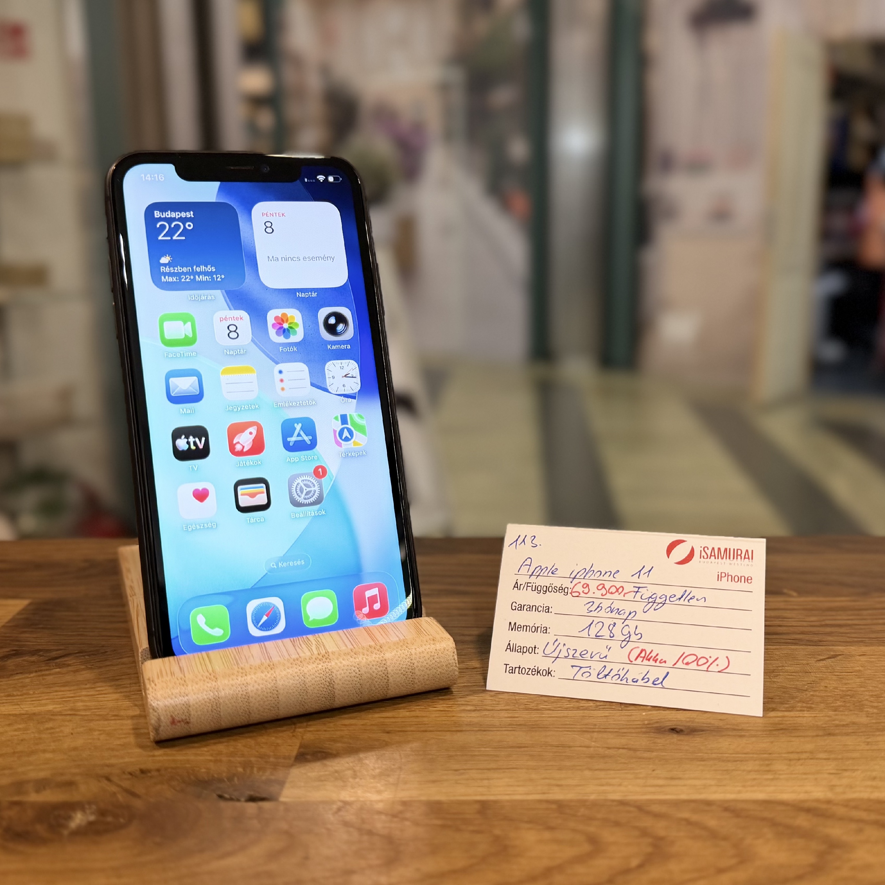 Apple iPhone 11 - 128GB - fekete - 100% akku (113.)
