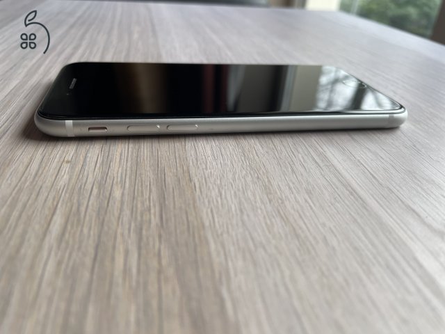 Iphone SE 2020 64GB fehér