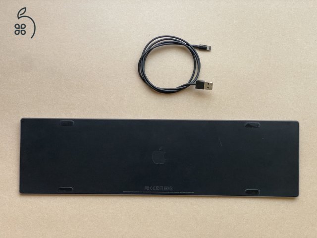 Apple Magic Keyboard Numerikus (A1843) angol, asztroszürke